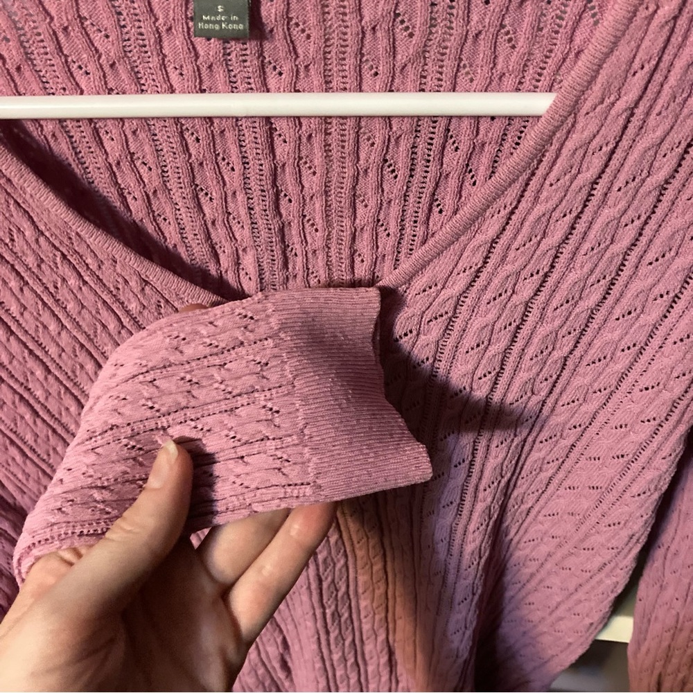 Pink sweater - Picture 4 of 4